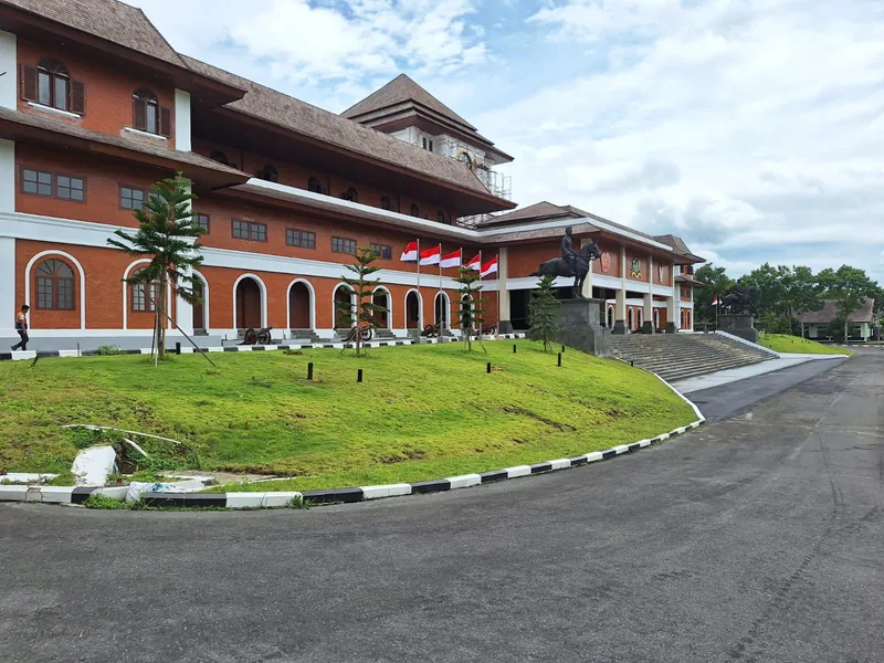 Gedung proyek Akmil Magelang, Jawa Tengah